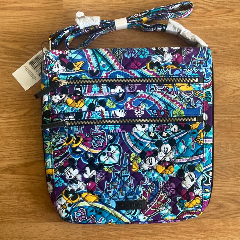 NWT Vera Bradley Disney Iconic Triple Zip Hipster